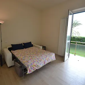 Amazing Near Pet Friendly Carrara