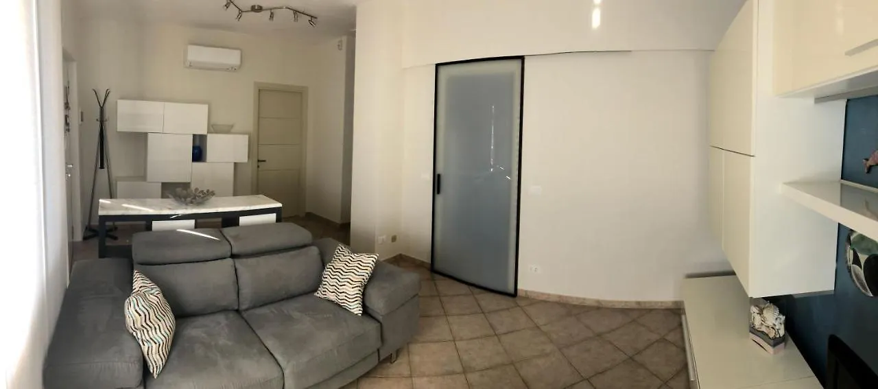 Casa Vacanze Sunflower Carrara Holiday home