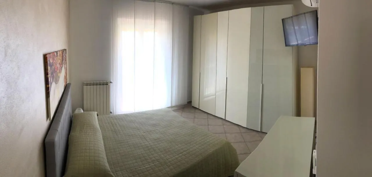 Holiday home Casa Vacanze Sunflower Carrara