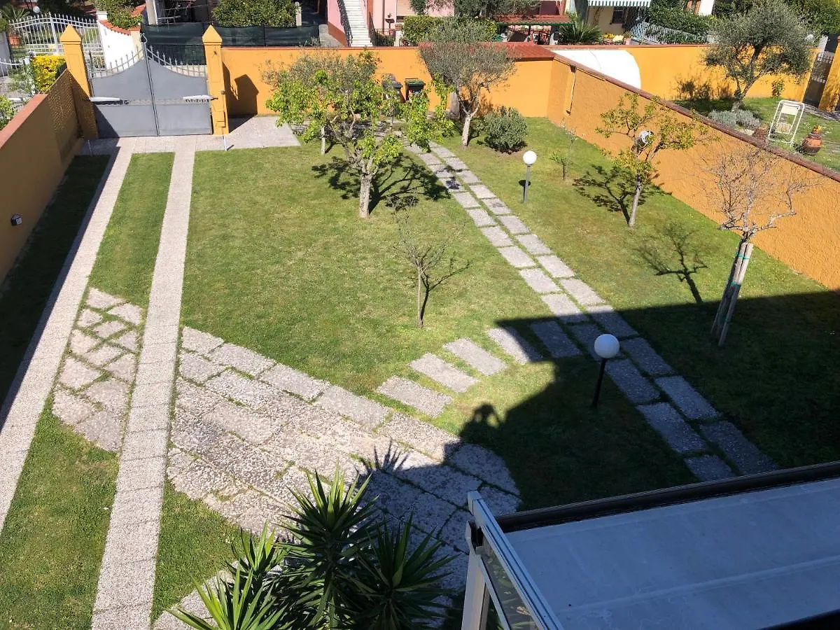 Casa Vacanze Sunflower Carrara