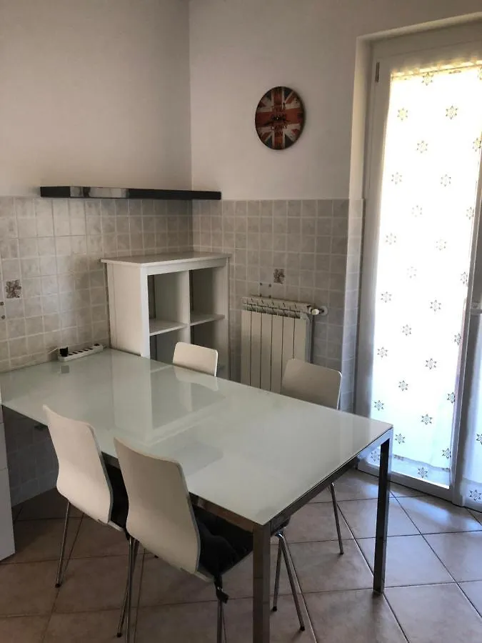 Casa Vacanze Sunflower Carrara Holiday home